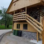 Camping Cowboy's Land Visnja Gora