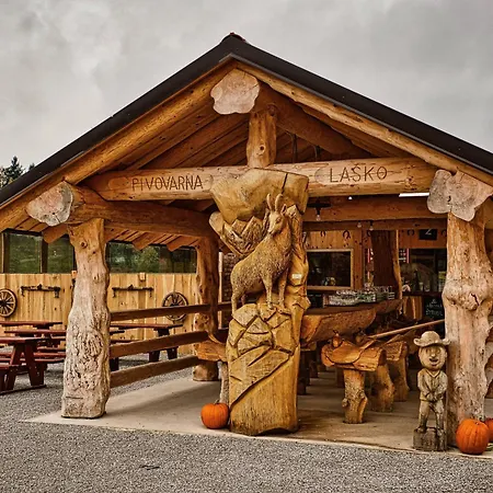 Kamp Cowboy's Land Visnja Gora
