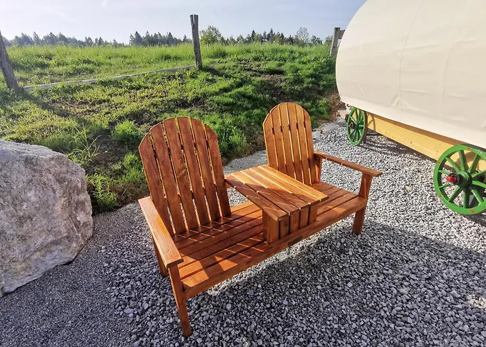 Kemping Cowboy's Land Visnja Gora