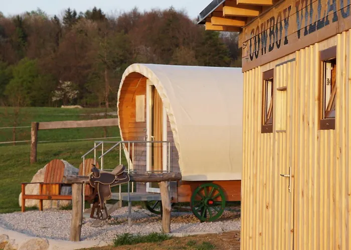 Cowboy's Land キャンプ場 Višnja Gora