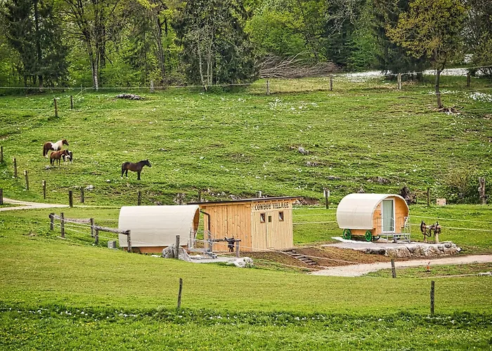 キャンプ場 Cowboy's Land Višnja Gora